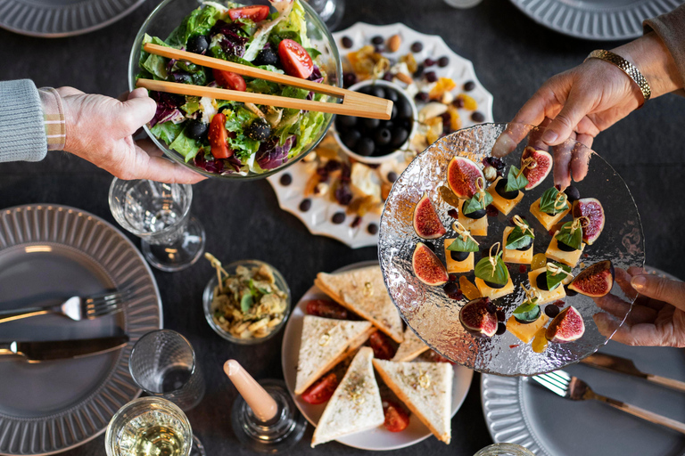 Taste & Tale – Culinary & Cultural Walking Tour of Bucharest Taste & Tale (EN) – Bucharest Food & Culture Walking Tour