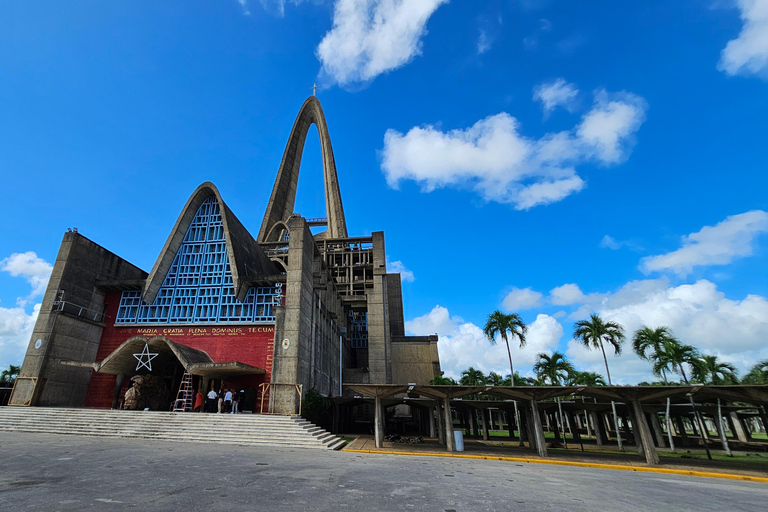 Tour individuale di una giornata intera &quot;Land &amp; People&quot; - da/per Bávaro/Punta Cana