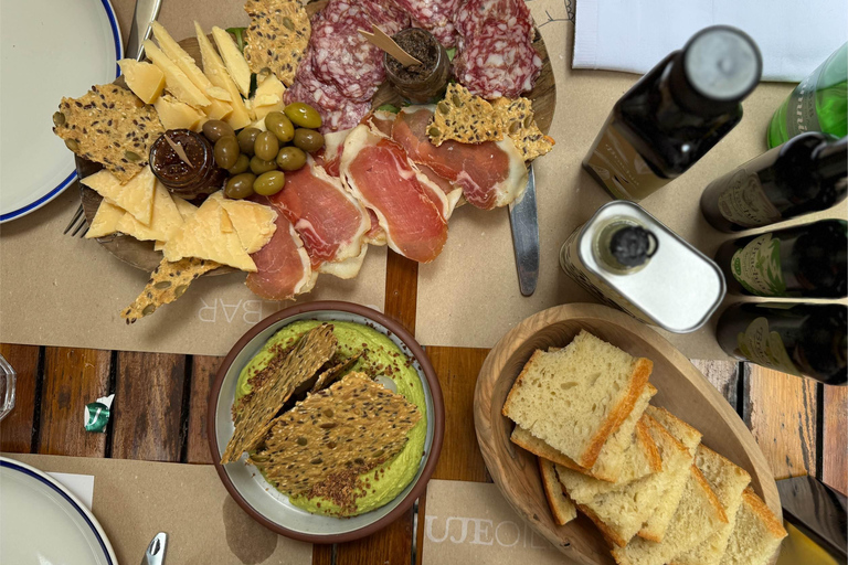 Split: Old Town Food Tour with 9 Tastings & Local Wines