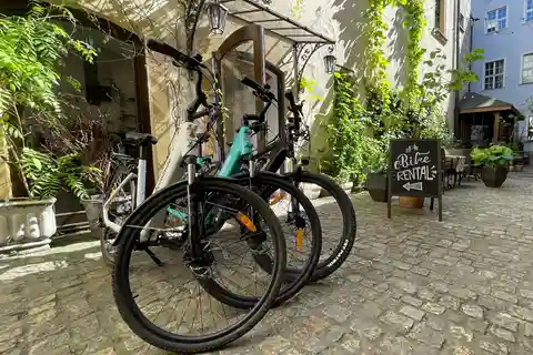 Aluguel de EBIKE - Explore Wrocław em uma bicicleta elétrica