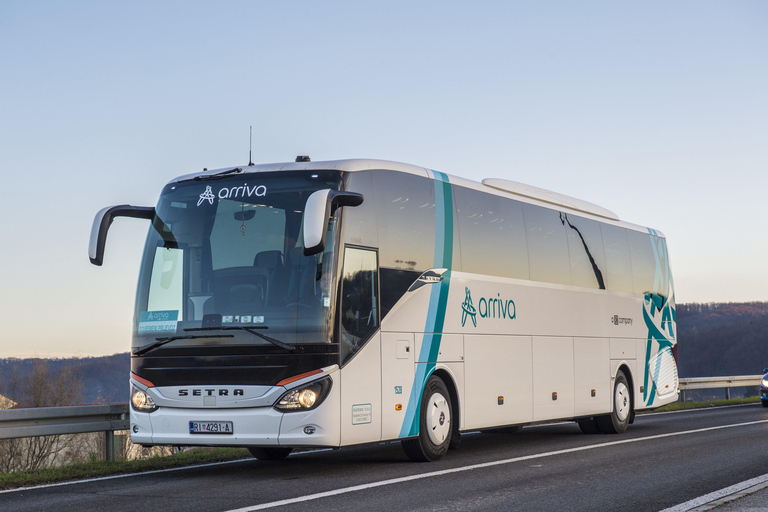 Zagreb: Busstransfer från/till RijekaEnkel bussbiljett från Zagreb till Rijeka