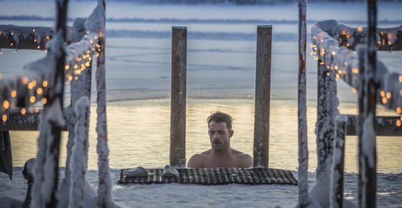 Rovaniemi: Sauna, Ice Plunge, Dinner and Aurora (if lucky)