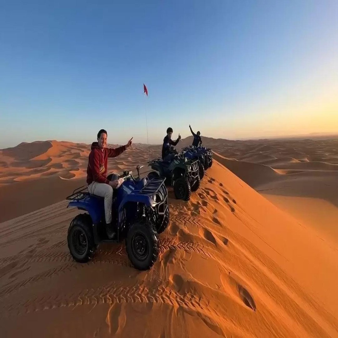 Depuis Marrakech : Merzouga, dunes et Sahara en 3 jours, avec balade à dos de chameau et campement - dromadaire