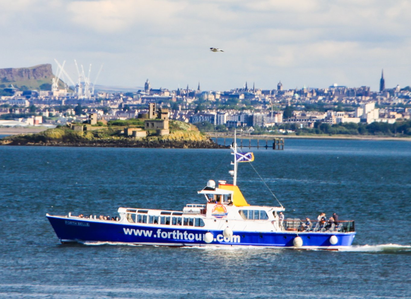 Edinburgh: 'Firth of Forth' Three Bridges Sightseeing Cruise