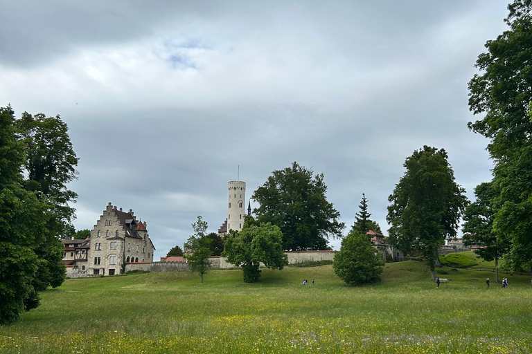 Stuttgart : randonnée consciente au château de Lichtenstein avec transfertStuttgart : Randonnée au château de Lichtenstein avec transfert