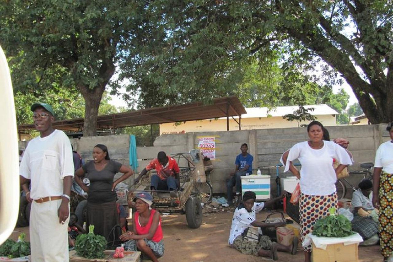 Victoria Falls: Guided Tour, Township Visit & Sunset Cruise