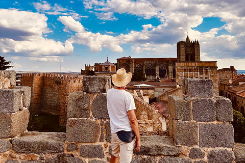 From Madrid: Ávila and Salamanca, a day full of history and walls Avila and Salamanca: a day of history and walls in a small group