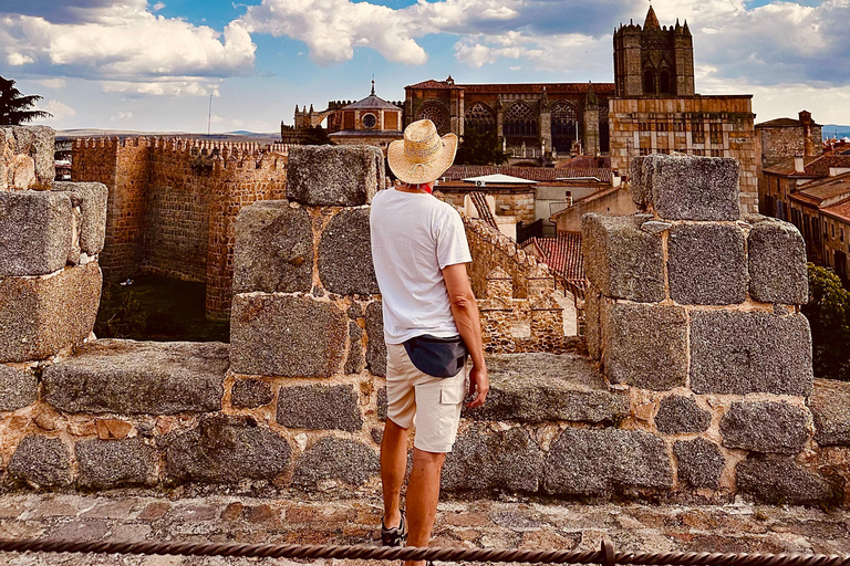 From Madrid: Ávila and Salamanca, a day full of history and walls Avila and Salamanca: a day of history and walls in a small group