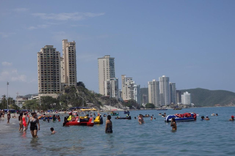 SANTA MARTA: WYCIECZKA PO ZATOCE AKWARIOWEJ I REJS KATAMARANEMSANTA MARTA: BAHIA AQUARIUM I WYCIECZKA RODADERO W KATAMARAN