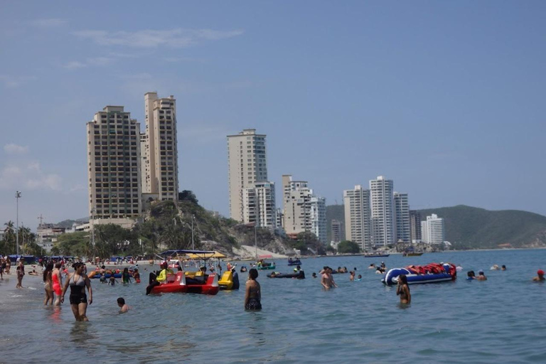 SANTA MARTA: WYCIECZKA PO ZATOCE AKWARIOWEJ I REJS KATAMARANEMSANTA MARTA: BAHIA AQUARIUM I WYCIECZKA RODADERO W KATAMARAN