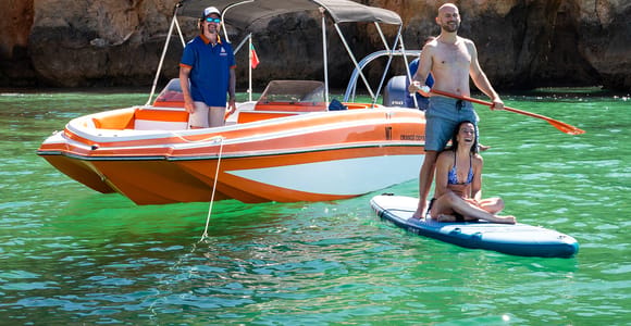 Lagos: alquiler de barco privado con deportes acuáticos y bebidas