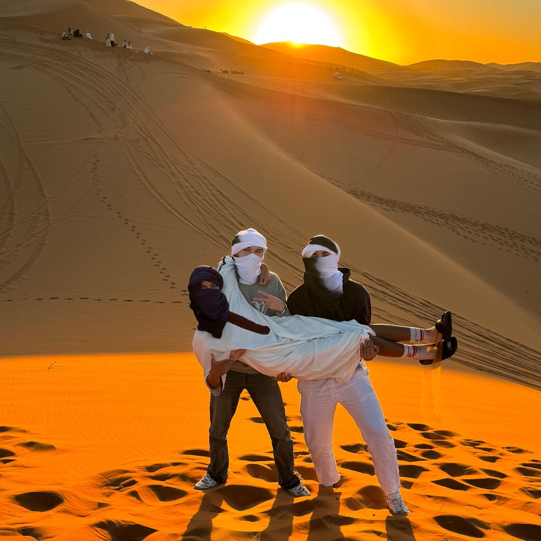 Depuis Marrakech : Excursion de 2 jours dans le désert du Sahara jusqu'à Fès ou Marrakech - bivouac