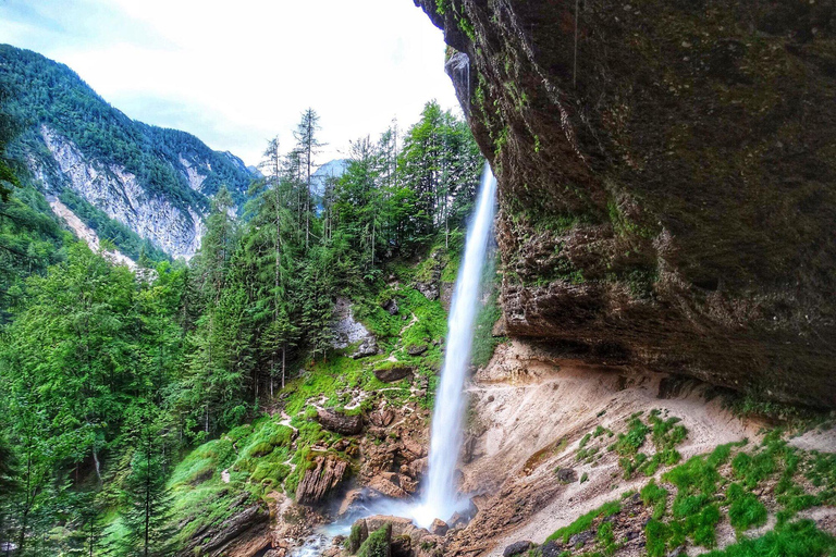 From Ljubljana: Private Julian Alps Tour with Lake Bled
