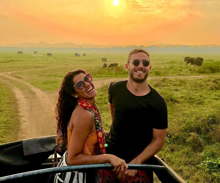 Safari da vida selvagem para o Parque Nacional Kaudulla