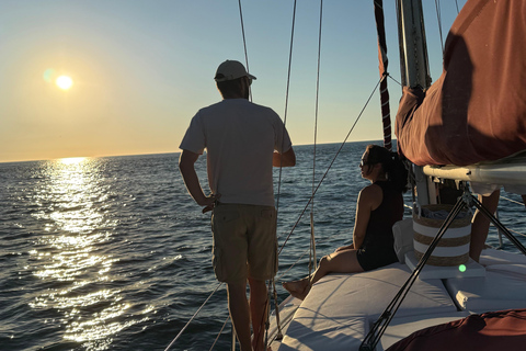 Porto: Douro River Cruise with wine tasting & Sunset option Shared Sunset Sailboat Cruise