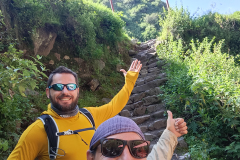 Hike in the Andes Mountains of Lima (Antakallo Waterfall) Hike in the Surroundings of Lima – Antakallo Waterfall