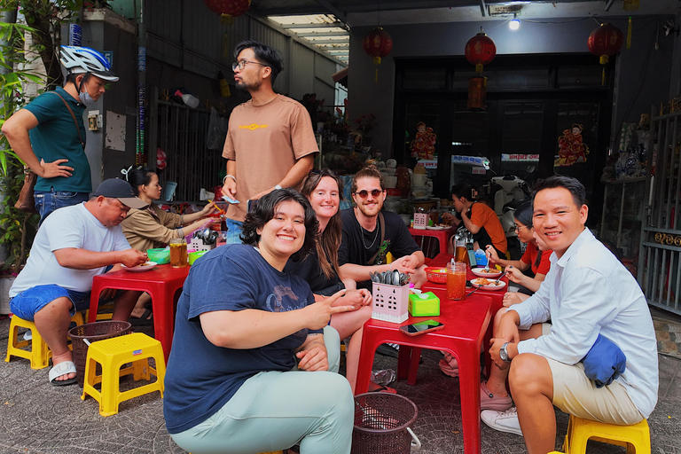 Hoi An Food Tour: 12 Flavors of a Former Trading port