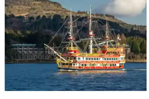 Tokyo: Hakone Private Day Tour With English Speaking Driver