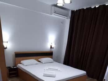 Eforie Nord: Blue Sky Hotel Accommodation with Breakfast
