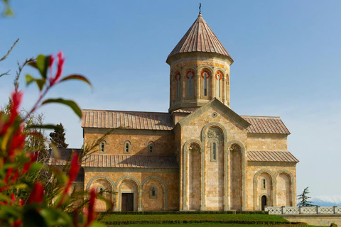 Tbilisi: Kakheti Wine Region Tour Sighnaghi, Bodbe & Alazani Guided Tour with Wine Tastings