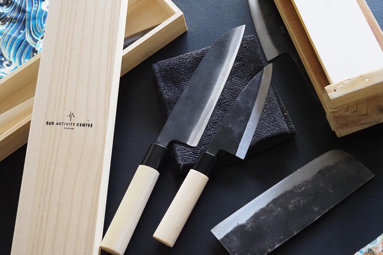 Make Your Custom Knife in Osaka (Sharpening and Engraving)