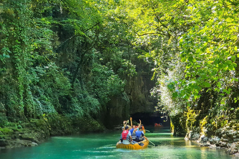 Excursión por cañones y cuevas desde Batumi(Martvili,Okatse,Prometeo)