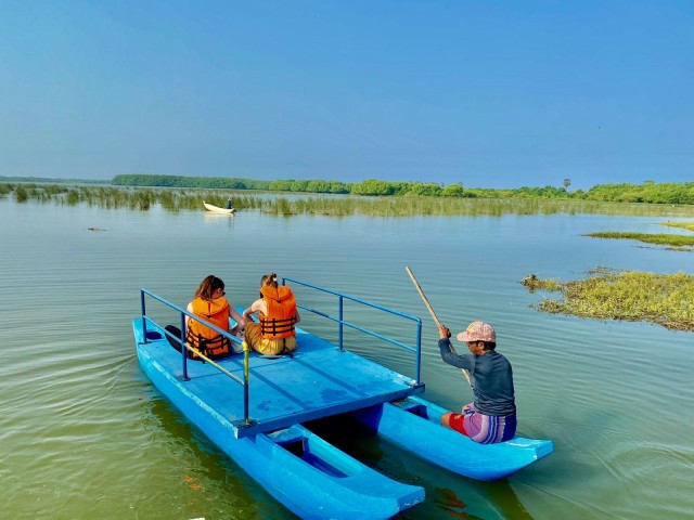 Visit Arugambay Pottuvil Lagoon Safari Eco Tours in Provincia de Colón