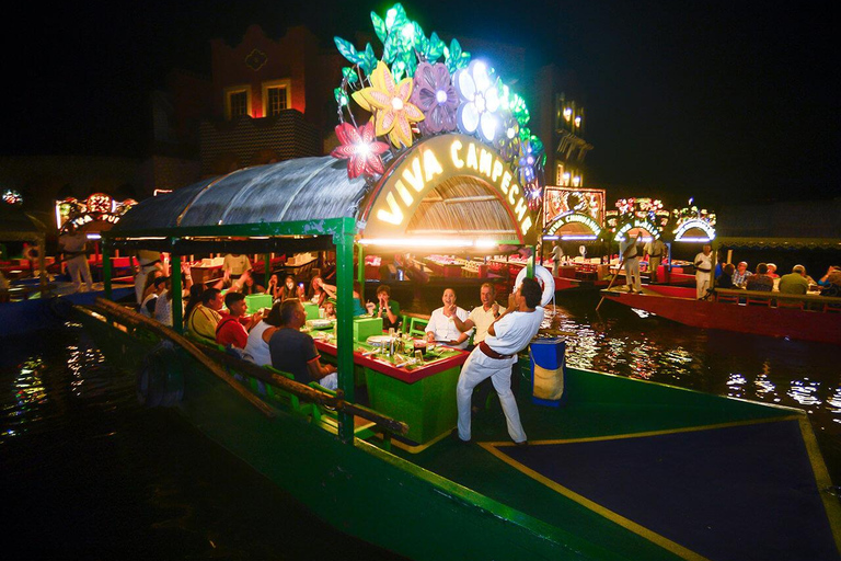 Entrée du parc nocturne de Xoximilco
