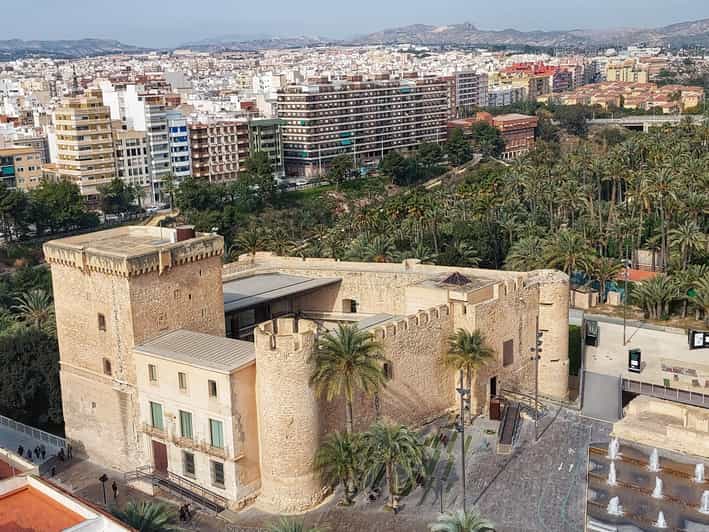 Elche: passeio a pé pelo centro histórico e pelo jardim botânico Huerto de Cura