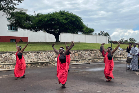 Kigali: Tour cultural por el palacio real, el museo y el memorial.Kigali: Visita cultural al palacio real, el museo y el memorial