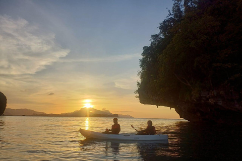 Langkawi: Sunset Kayaking Tour Sunset Kayak Double Tour with Hotel Transfer