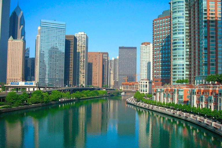 Chicago: University of Chicago Student-Led Campus Tour