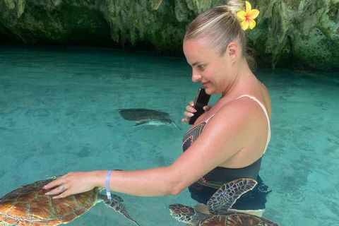 Zanzibar: Las Jozani, Jaskinia Salaam i restauracja RockLas Jozani, jaskinia Salaam i restauracja The Rock. Bez transportu.