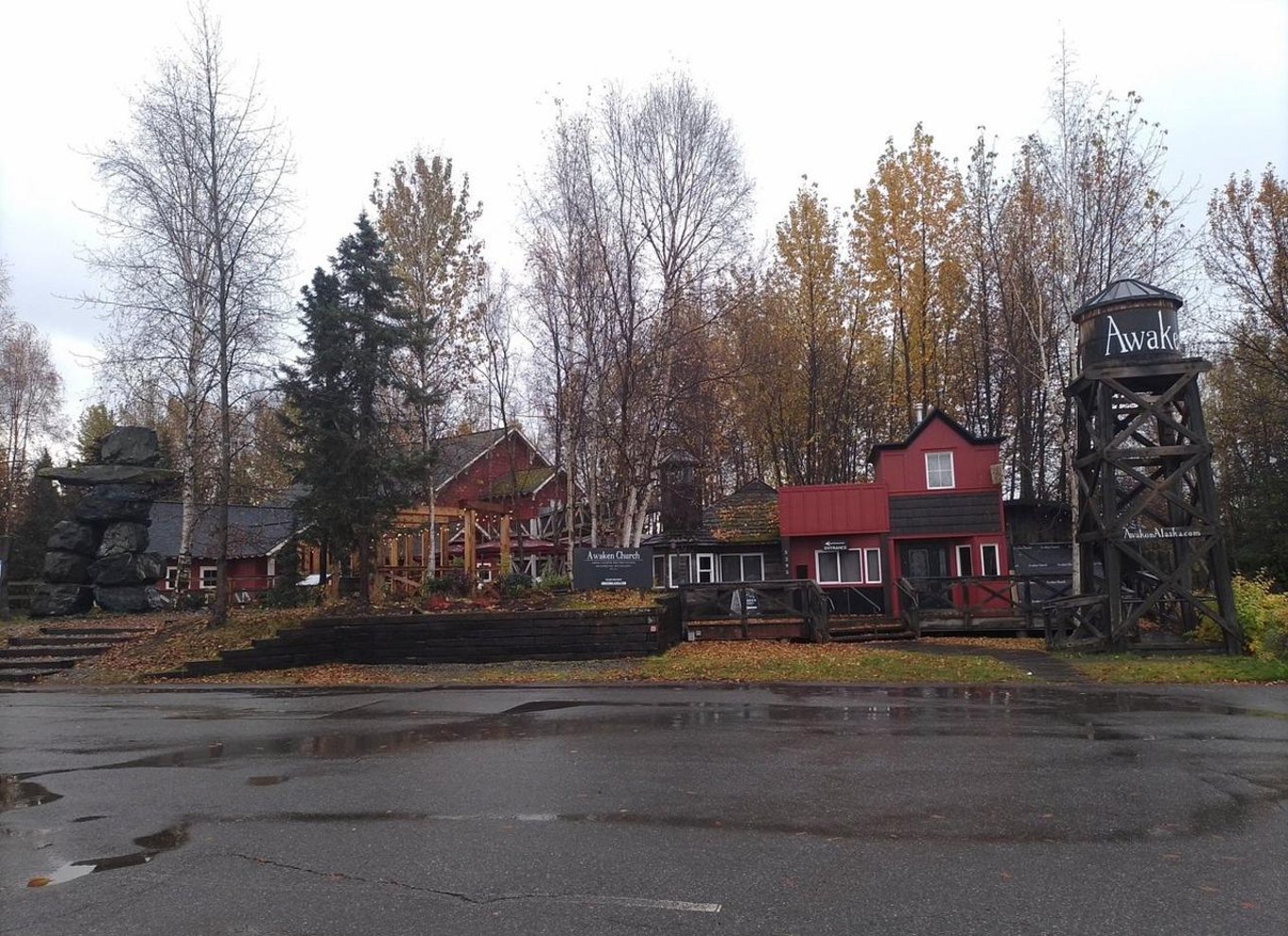 Byrundtur i Anchorage m/ vildrøget laks og rensdyrpølse