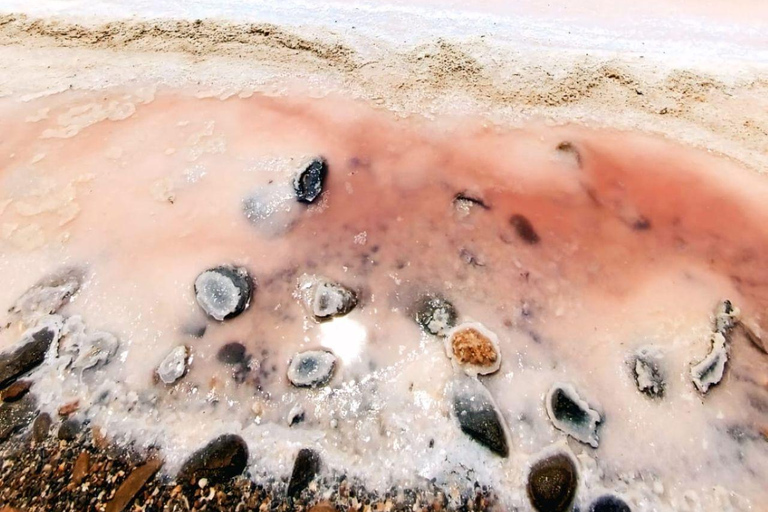 巴库：粉红湖、糖果山和贝什巴马格山之旅