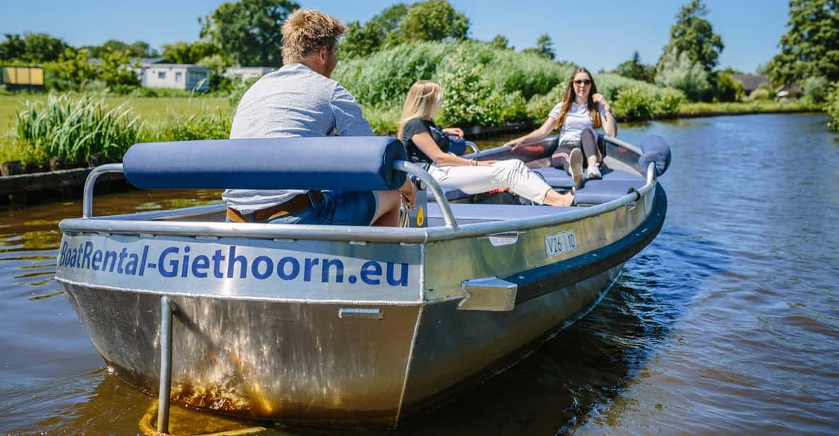 Afbeelding 3 van Giethoorn: 2 uur boothuur voor maximaal 8 personen