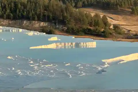Da Antalya: Tour giornaliero di Pamukkale con una guida locale esperta