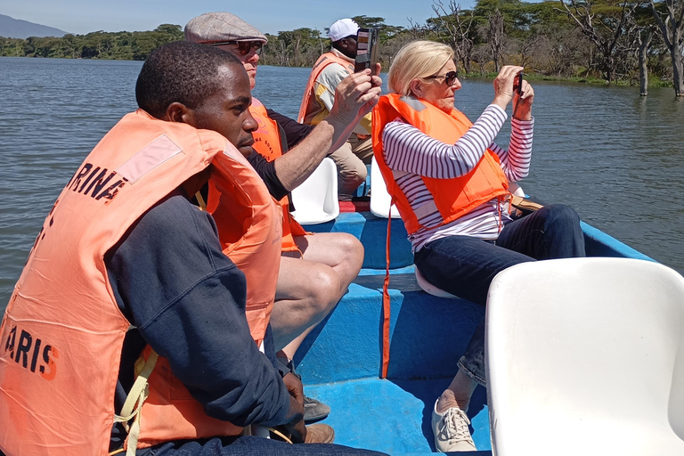 1-dniowa wycieczka do Parku Narodowego Nairobi i rejs łodzią po jeziorze NaivashaPrzejażdżka po parku narodowym Nairobi i rejs łodzią po jeziorze Naivasha