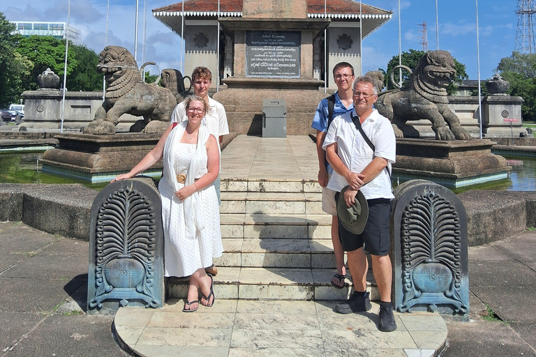 Colombo: Guía local con tour de la ciudad de Colombo en Tuk Tuk