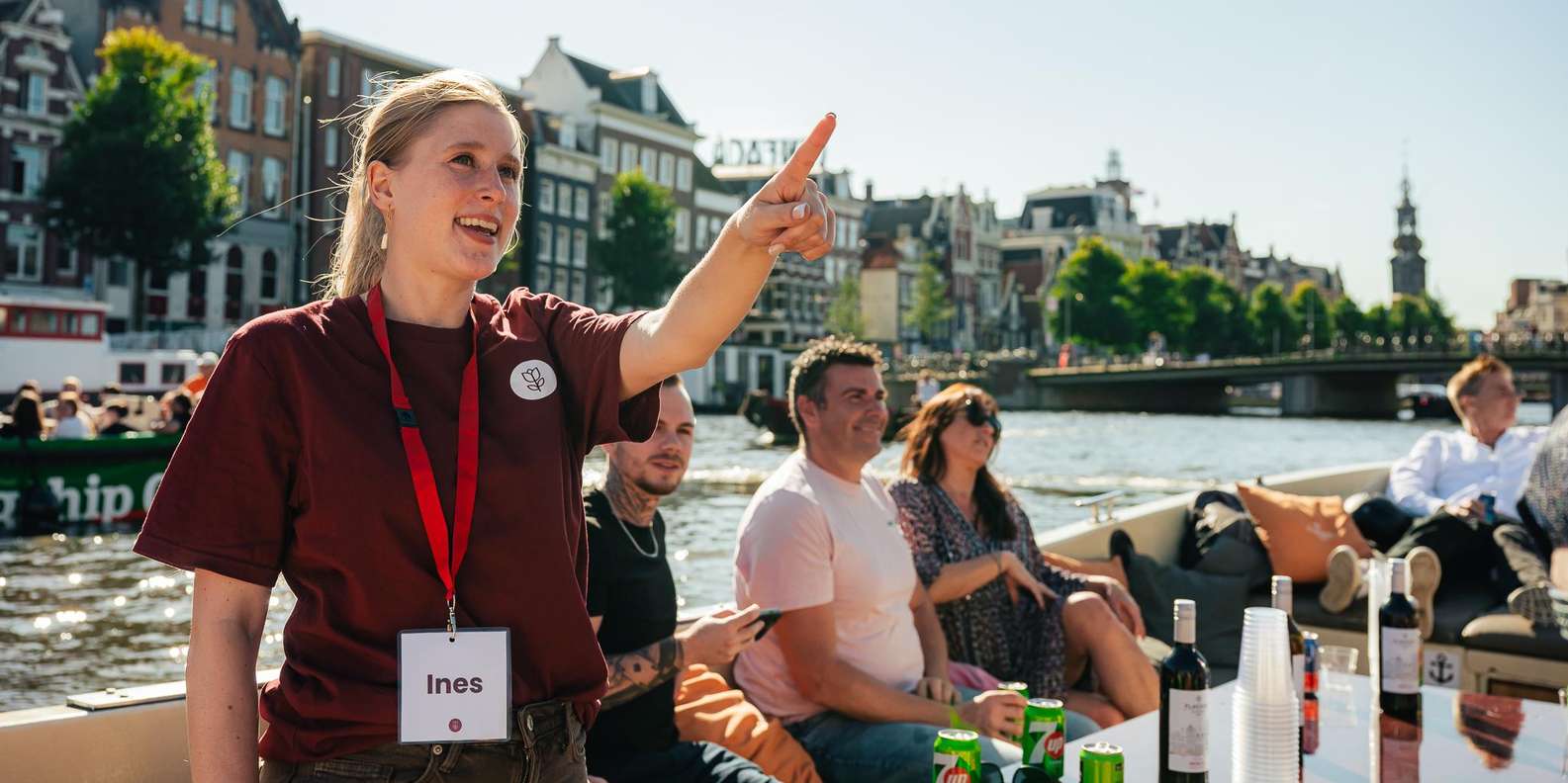Amsterdam: German Boat Cruise With Unlimited Drinks Option