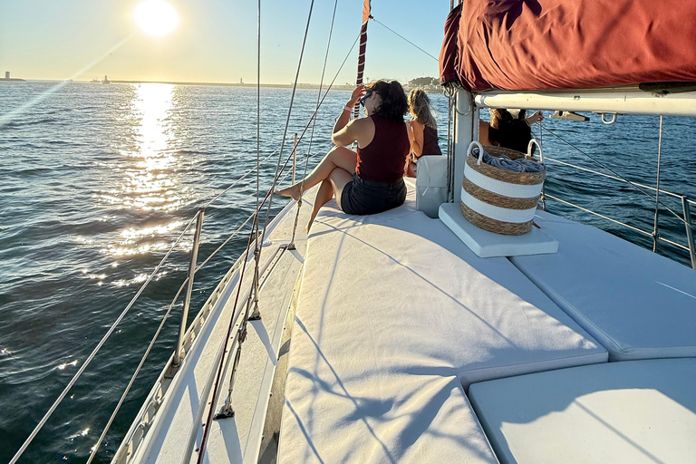 Porto: Douro River Cruise with wine tasting & Sunset option Shared Sunset Sailboat Cruise