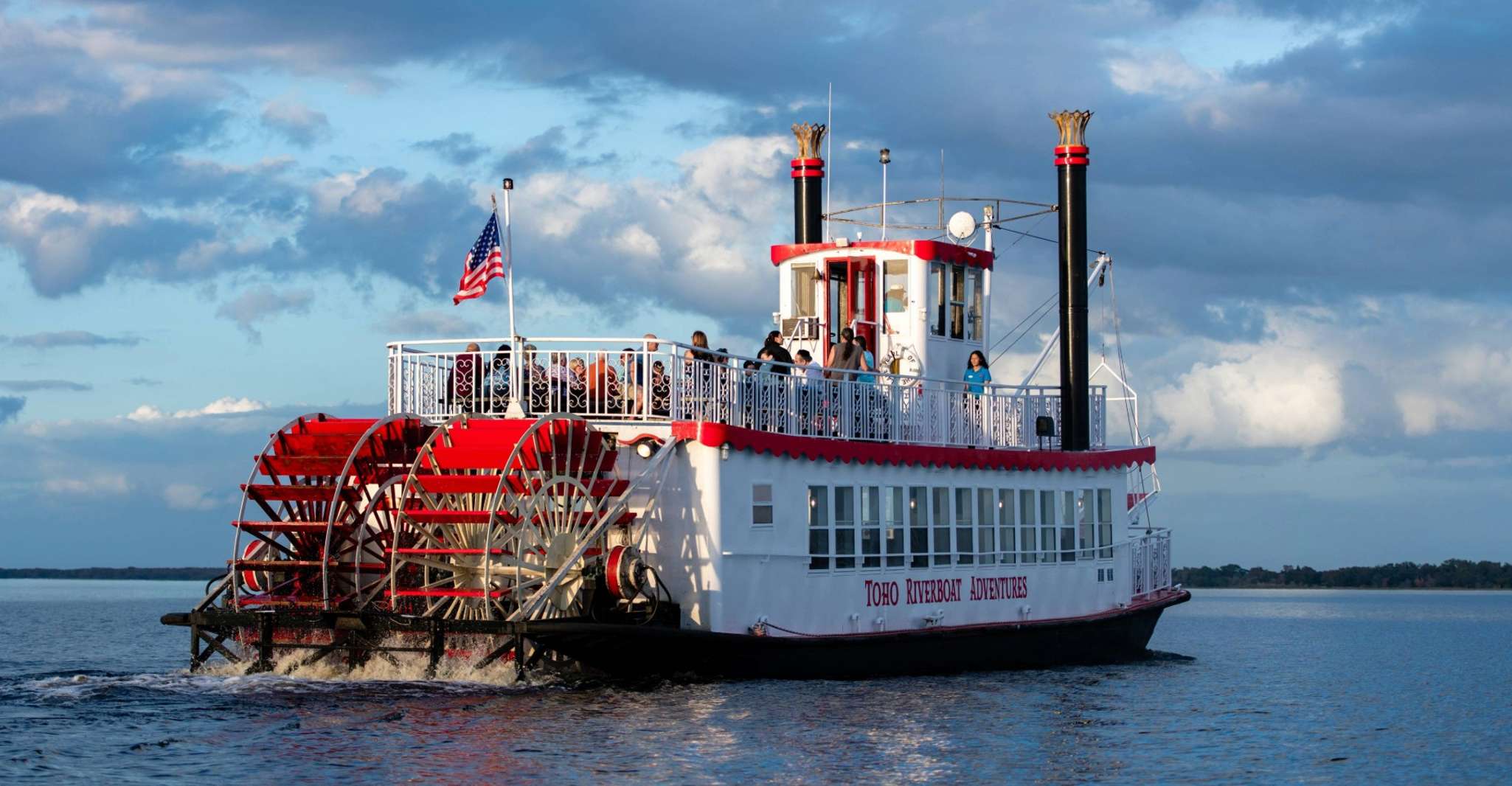 Afternoon Riverboat Ride - Housity