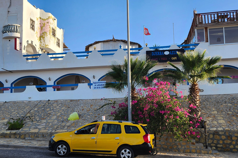 Süd-Djerba mit dem Roller: Olivenbäume, Töpferwaren und SonnenuntergangSüden von Djerba mit dem Roller: Olivenbäume, Töpferwaren und Sonnenuntergang