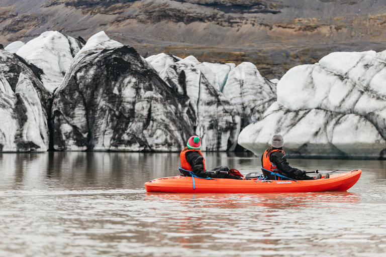 Sólheimajökull: Kajaktocht met gids op de gletsjerlagune