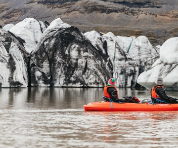 Sólheimajökull: Kajaktocht met gids op de gletsjerlagune