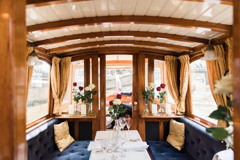 Amsterdam: Moët & Chandon Gourmet Dinner Cruise Amsterdam: Moët & Chandon Gourmet Dinner Cruise