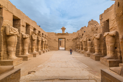 Hurghada: Luxor East & West Bank Tour with Opt. Tutankhamun Private Guided Tour with Lunch