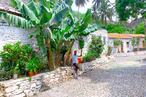 From Praia: Cidade Velha Hike with Distillery Visit & Lunch