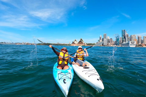 Sydney: Opera & Harbour Bridge Small-Group Kayak Tour