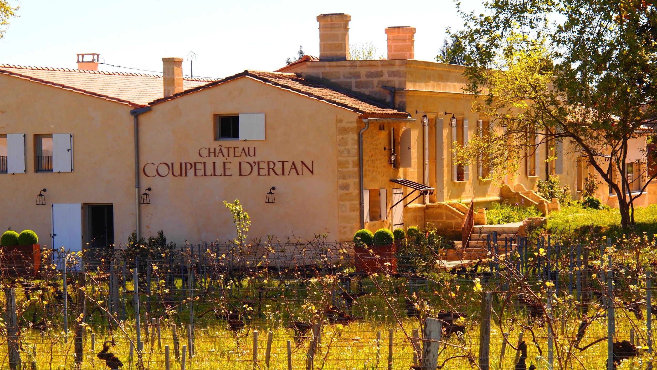 Besuch der handwerklichen Essigfabrik des Château Coupelle d'Ertan